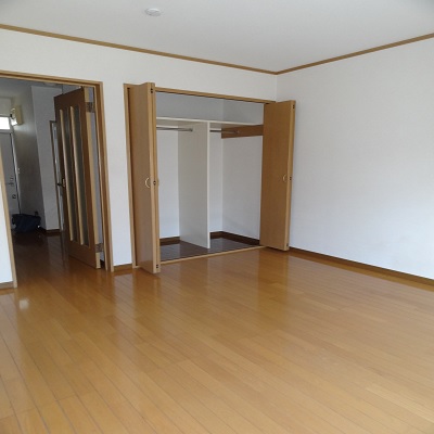 イーグルハイツ2E